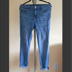Tommy Hilfiger Medium Wash High Rise Jeans